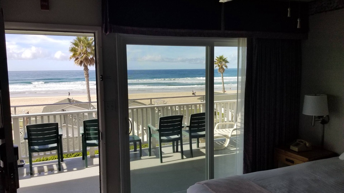 Pacific Beach Hotel | The Beach Cottages