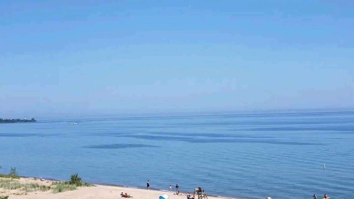 Racine House | The Beach Haven at Michigan Blvd.