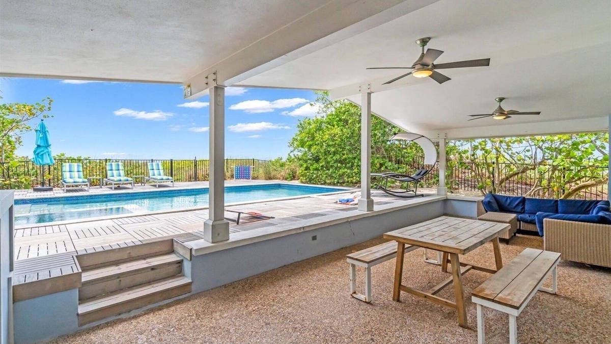 Anna Maria Villa | The Beach House 3 Bedroom Home by RedAwning