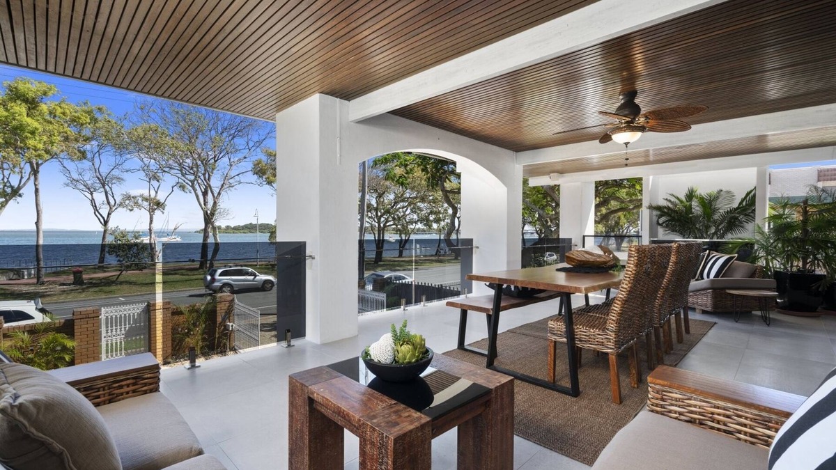 Bongaree House | The Beach House