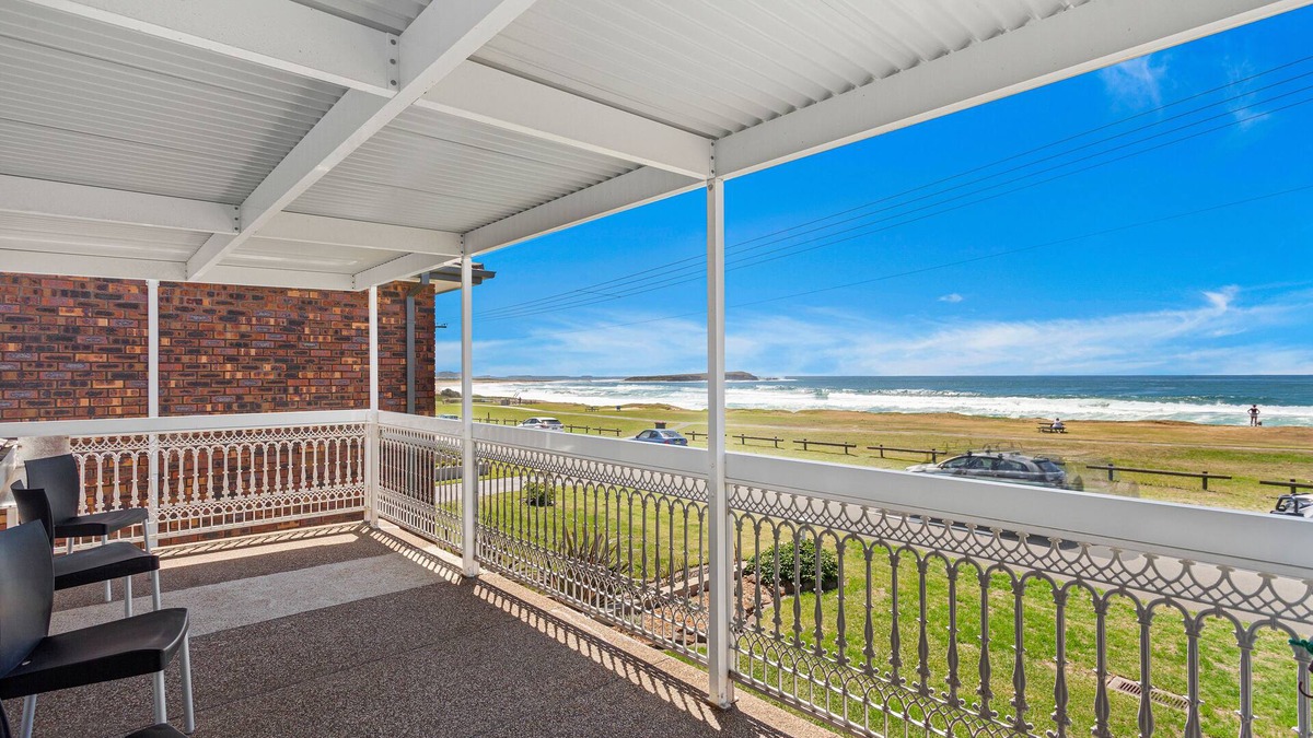 Warilla House | The Beach House
