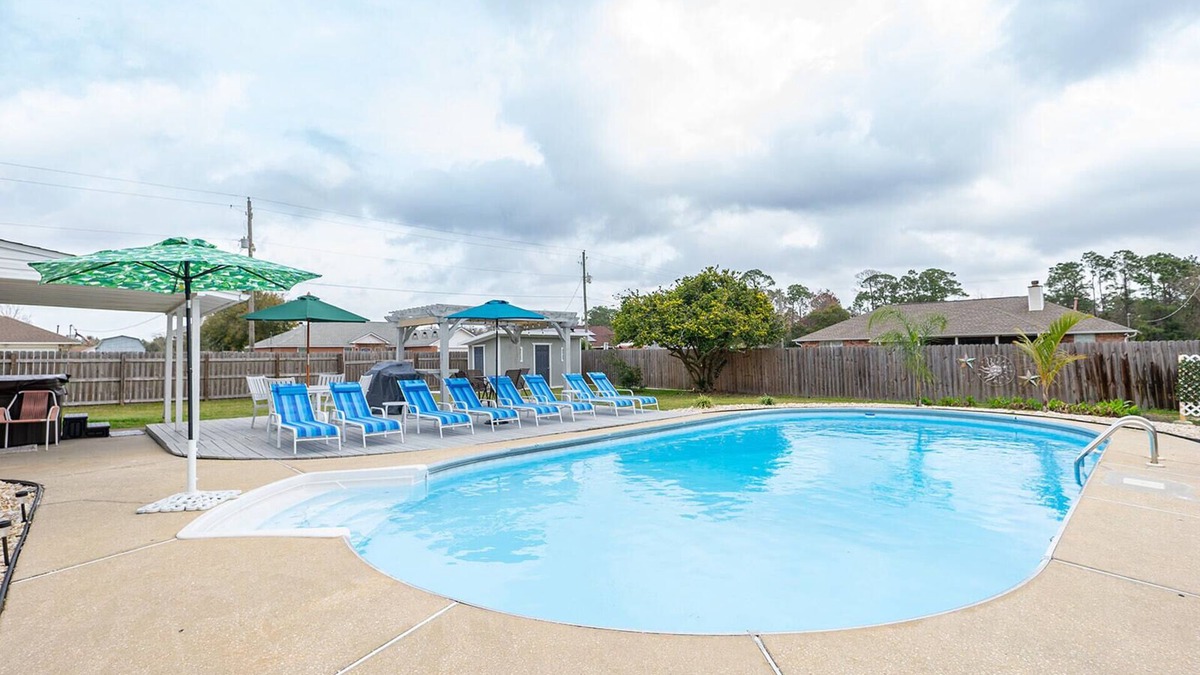 Pensacola House | The beach life is calling at this beautiful pool home. nPerdido Fl