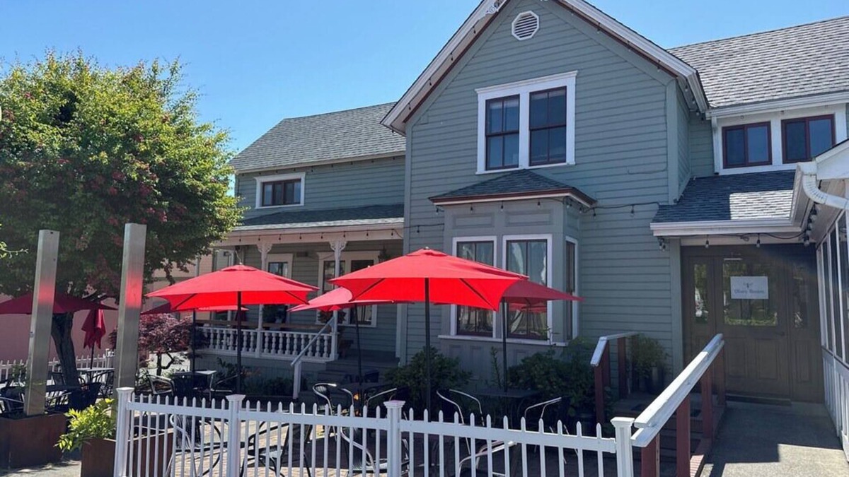 Friday Harbor Condo | The Bee Suite - Heart of Friday Harbor -1BR Condo, WiFi, AC, Walk to everything!