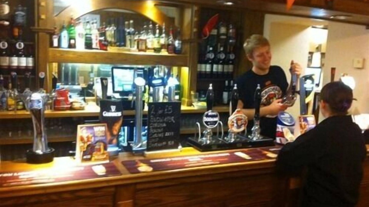 Kilgetty Hotel | The Begelly Arms