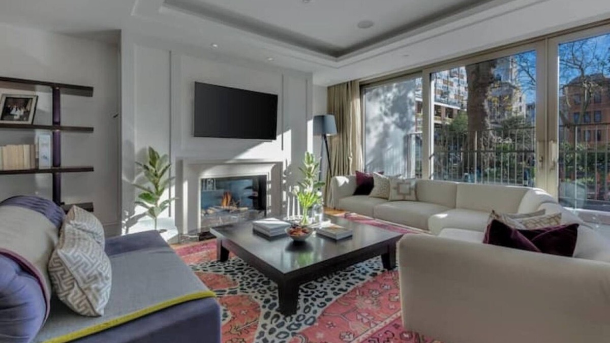 Warwick Apartment | The Belgravia Residence