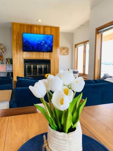 Lake Ozark Apartment | The best lake view in Ozark.