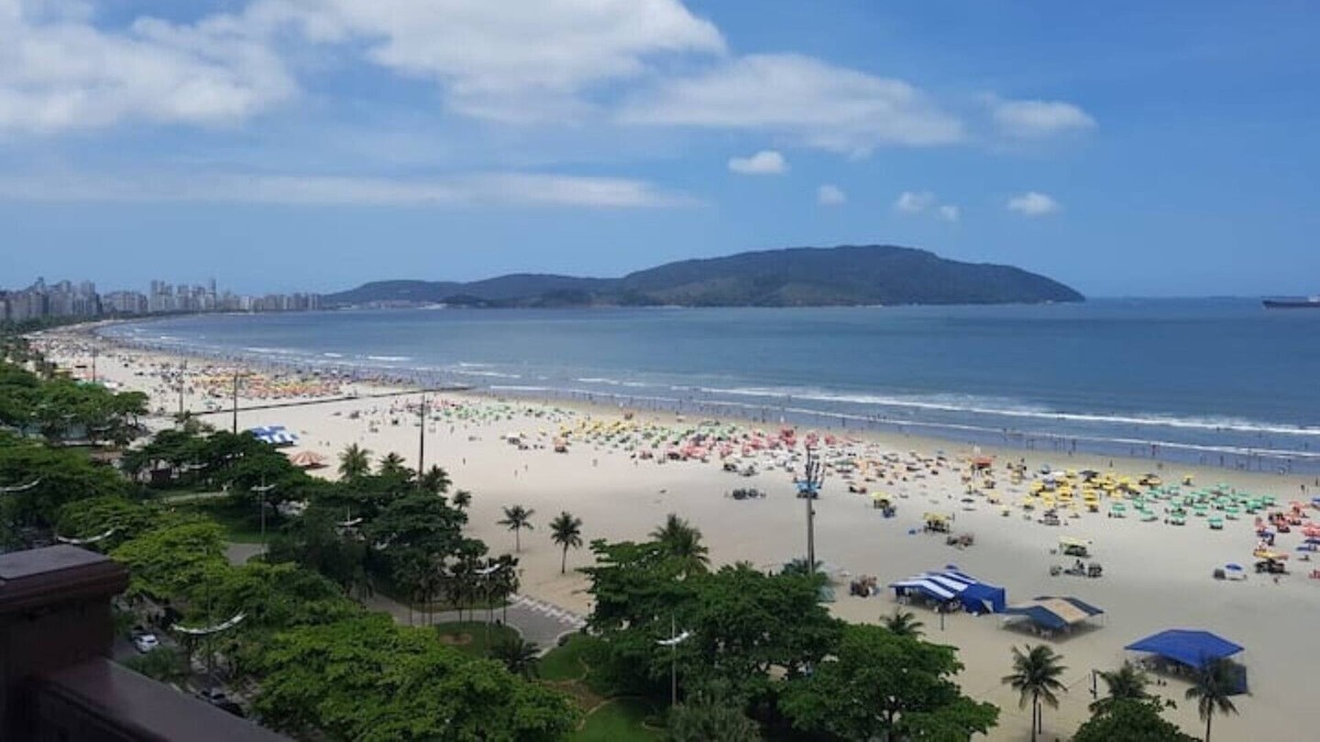 Gonzaga Apartment | The Best View and Location in Santos