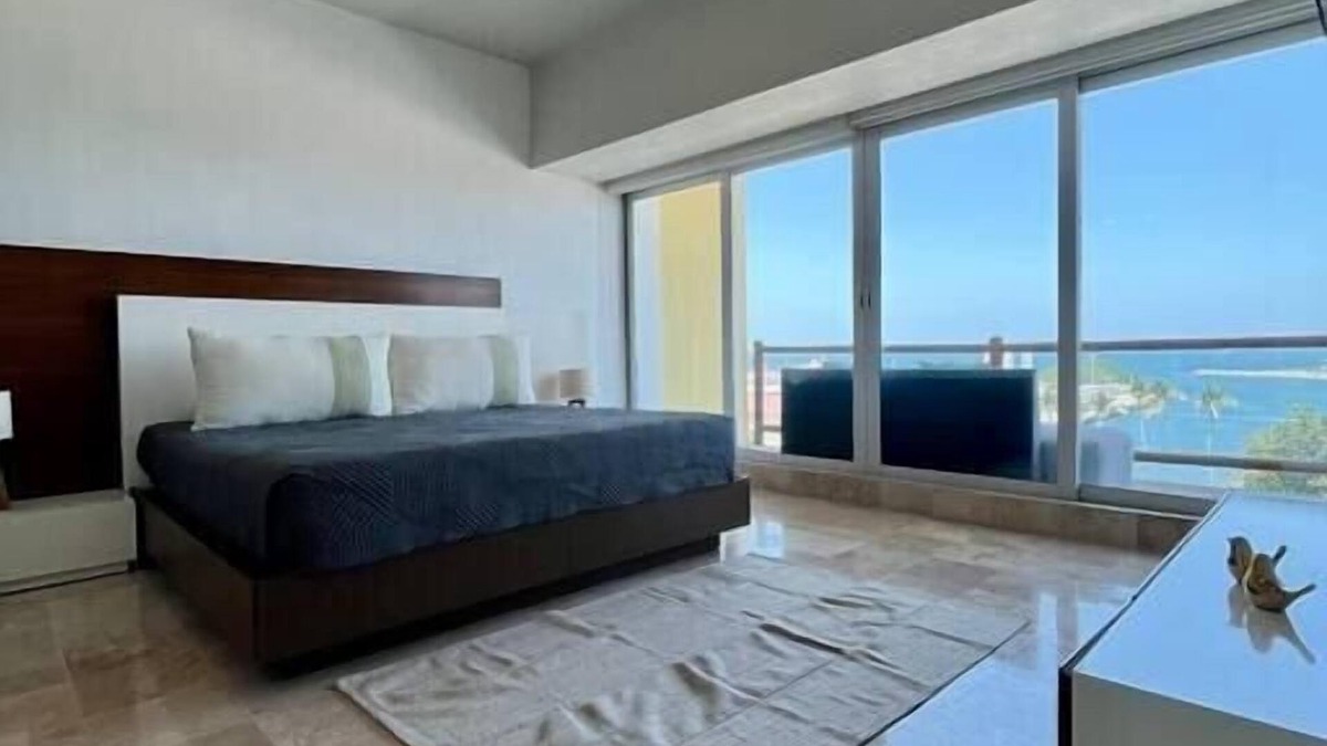 Palmar de Aramara Condo | The best view of the cruise ships