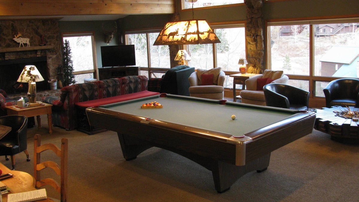 Crested Butte House | THE BEST VIEWS of Mt. CB! 5000 sq. ft. house with open floor plan, 5bd/4.5bath