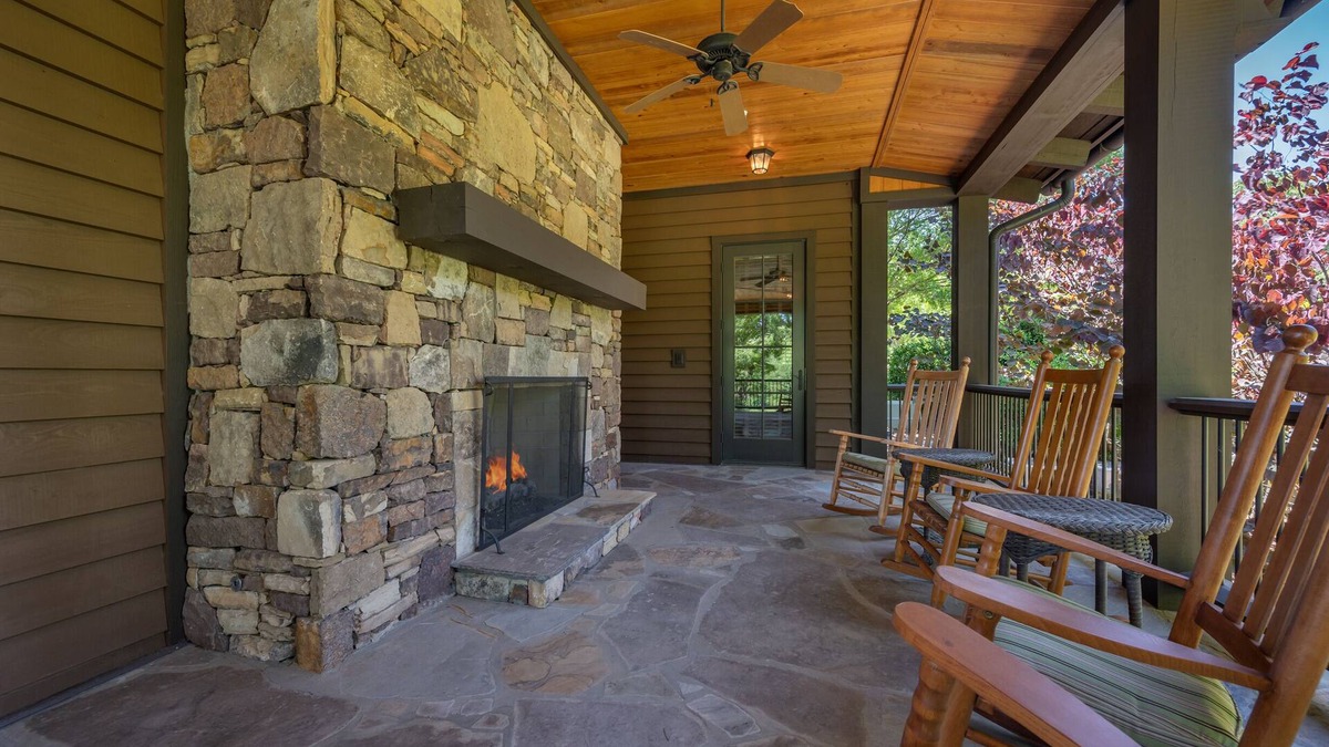 Mill Spring Villa | The Bethpage Villa at Bright's Creek