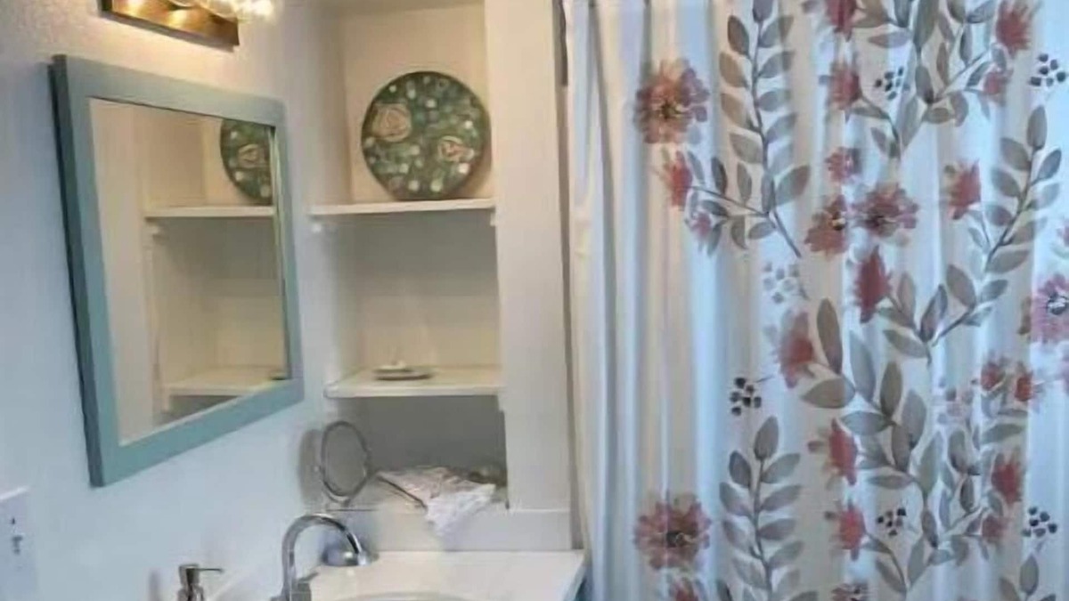 Snohomish House | The Bicycle House - Includes Free Bike Use