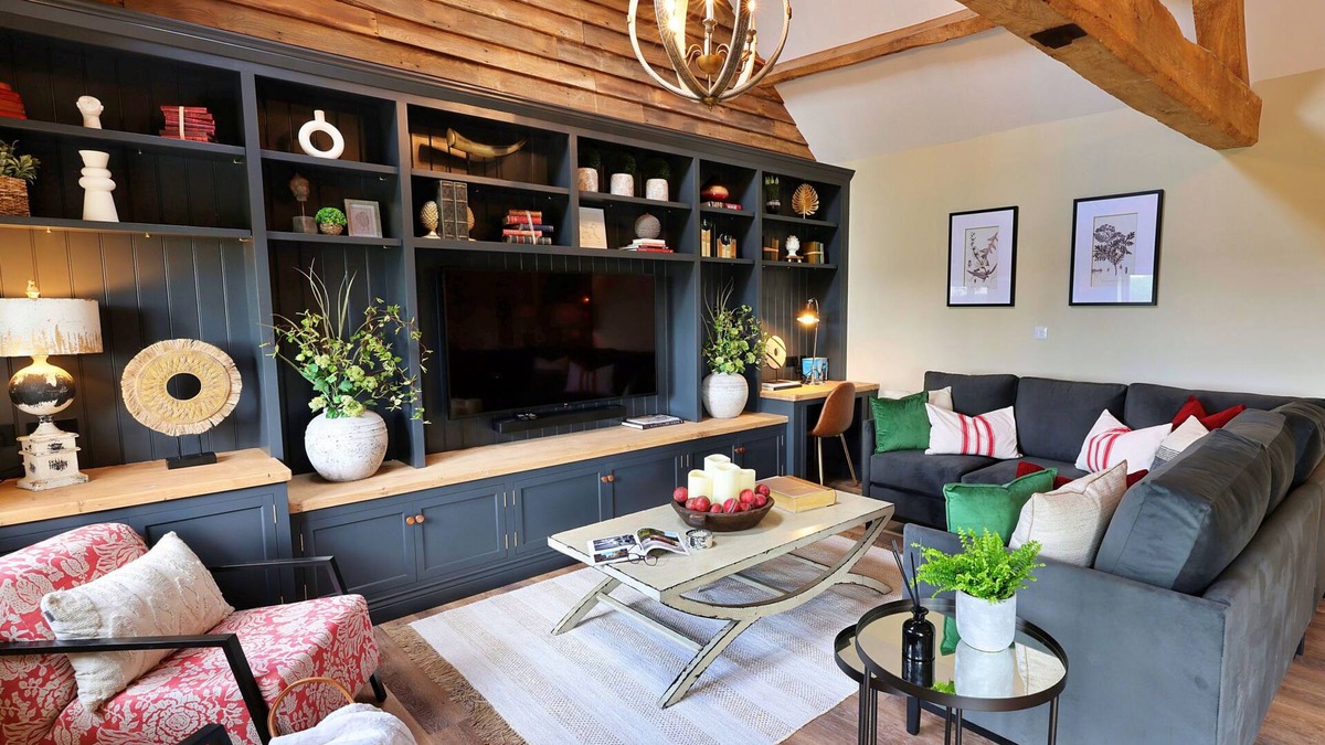 Quedgeley House | The Big Barn by Interhome