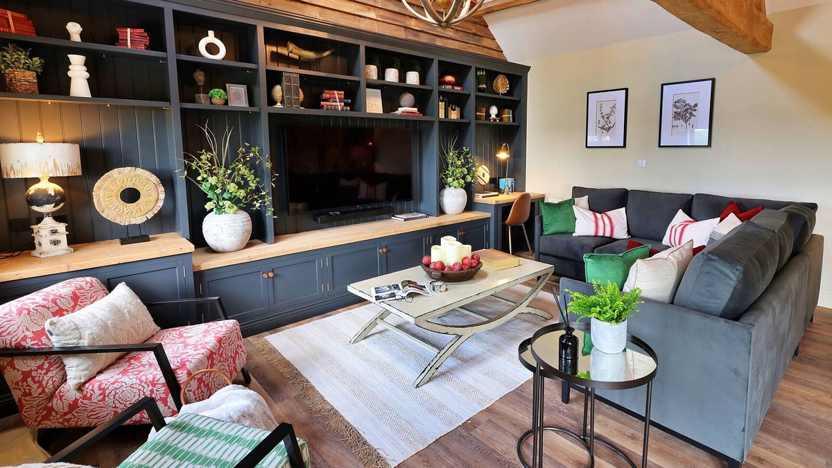 Quedgeley Cottage | The Big Barn