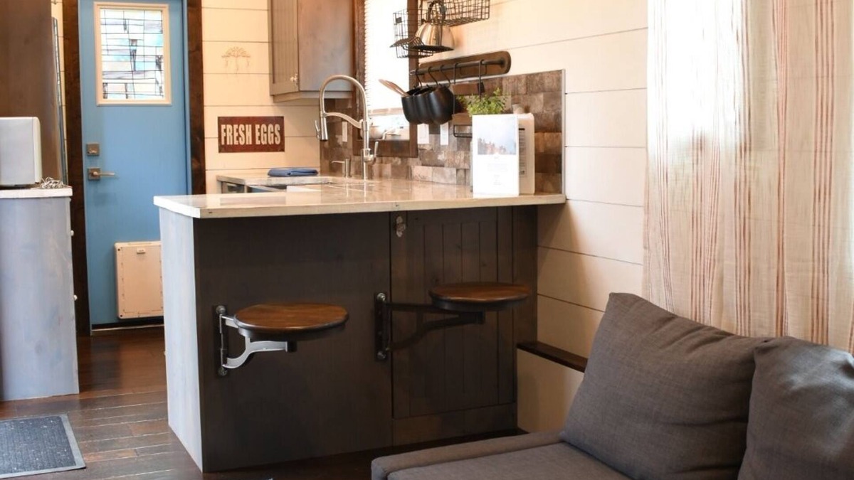 Lyons Resort | The Big Easy - Spacious Contemporary Tiny Home near Rocky Mountain National Park
