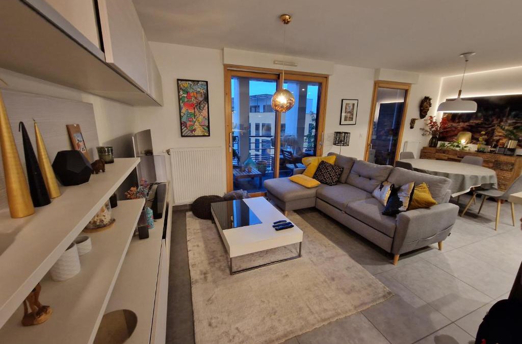 Croix Rousse Apartment | The Big Rock