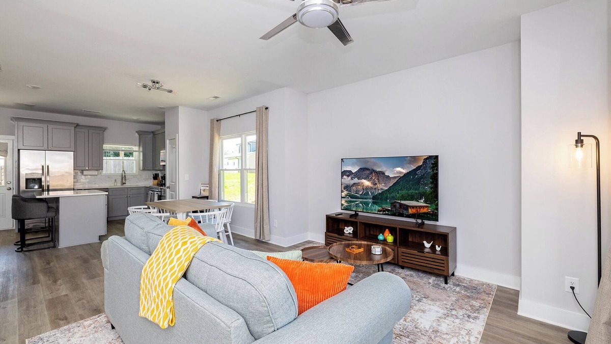 Kannapolis House | The Birch ~ Modern 3BR, Walk to DT Kannapolis