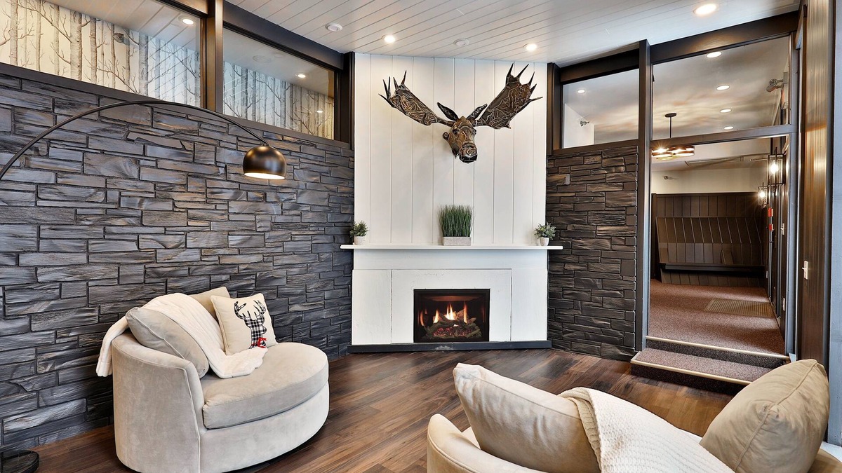 Killington Cabin | The Birch Ridge: Family Room #11 - Queen/bunkbed Suite In Killington, Vermont 1 Bedroom Home