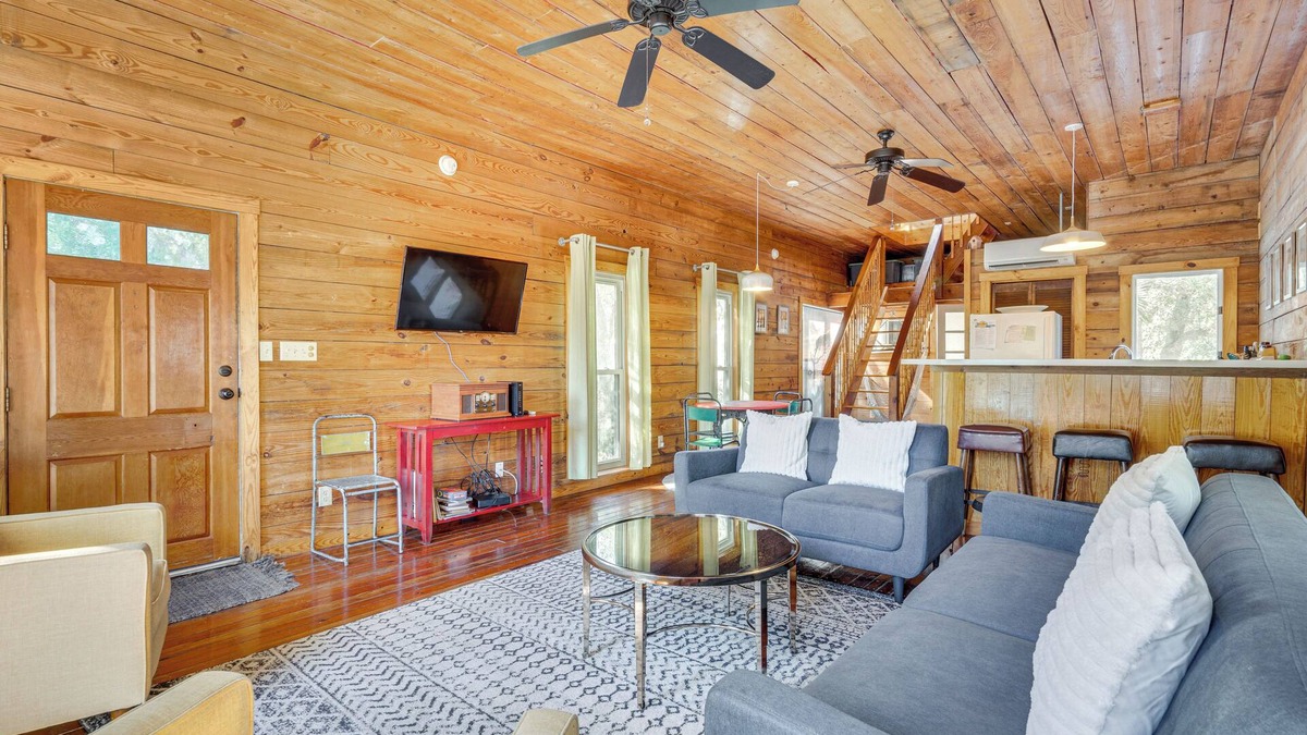 Folly Beach Cottage | The Bird House Lush Bungalow, Steps From Ocean!