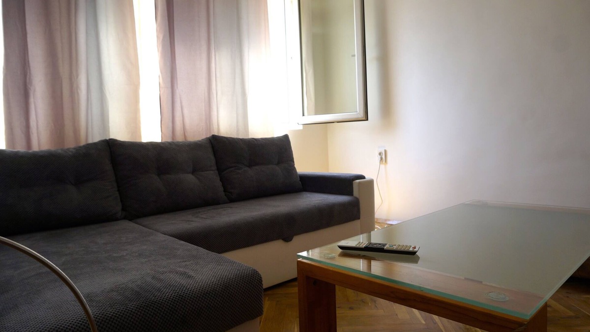 Sofia Apartment | The Black and White Apartment