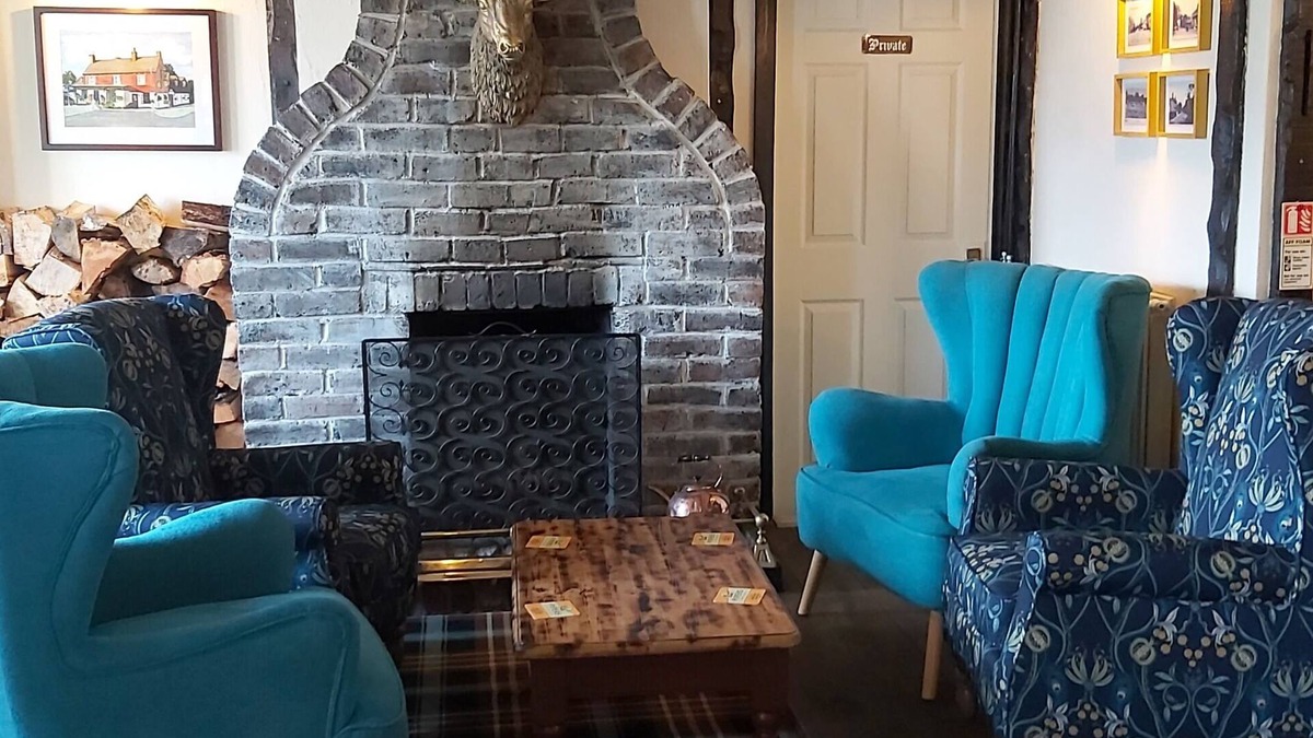 Halland Bed & Breakfast | The Blacksmith's Arms Halland