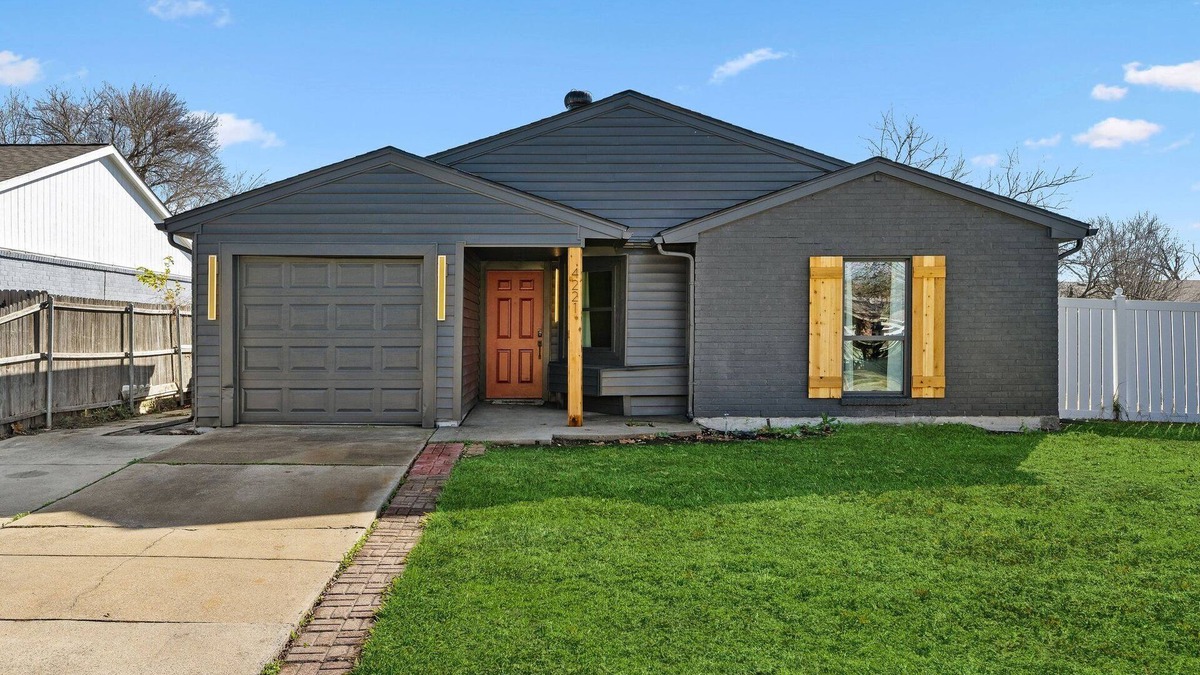 The Colony House | The Blackstone Haven