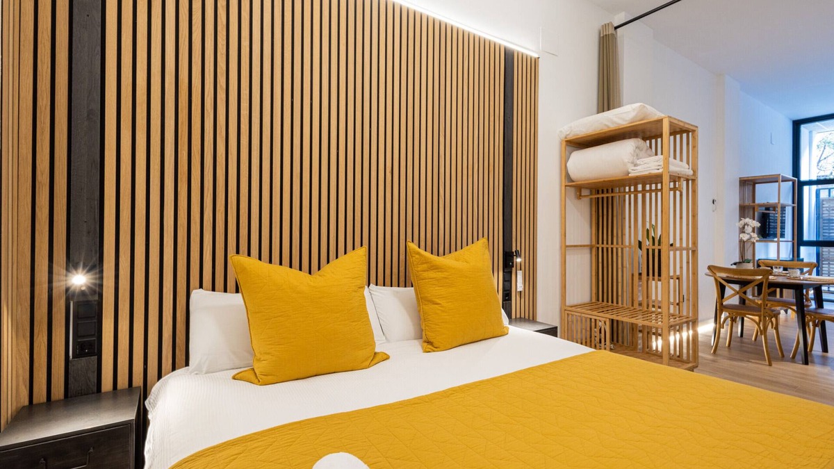 L'Amistat Apartment | The Blasco Ibañez Apartment 02 by Florit Flats