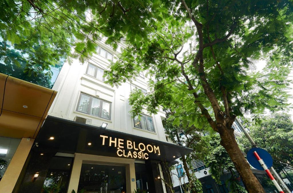 Dich Vong Apartment | The Bloom Classic - An Excellent Blend of Cozy Living and Urban Relaxation