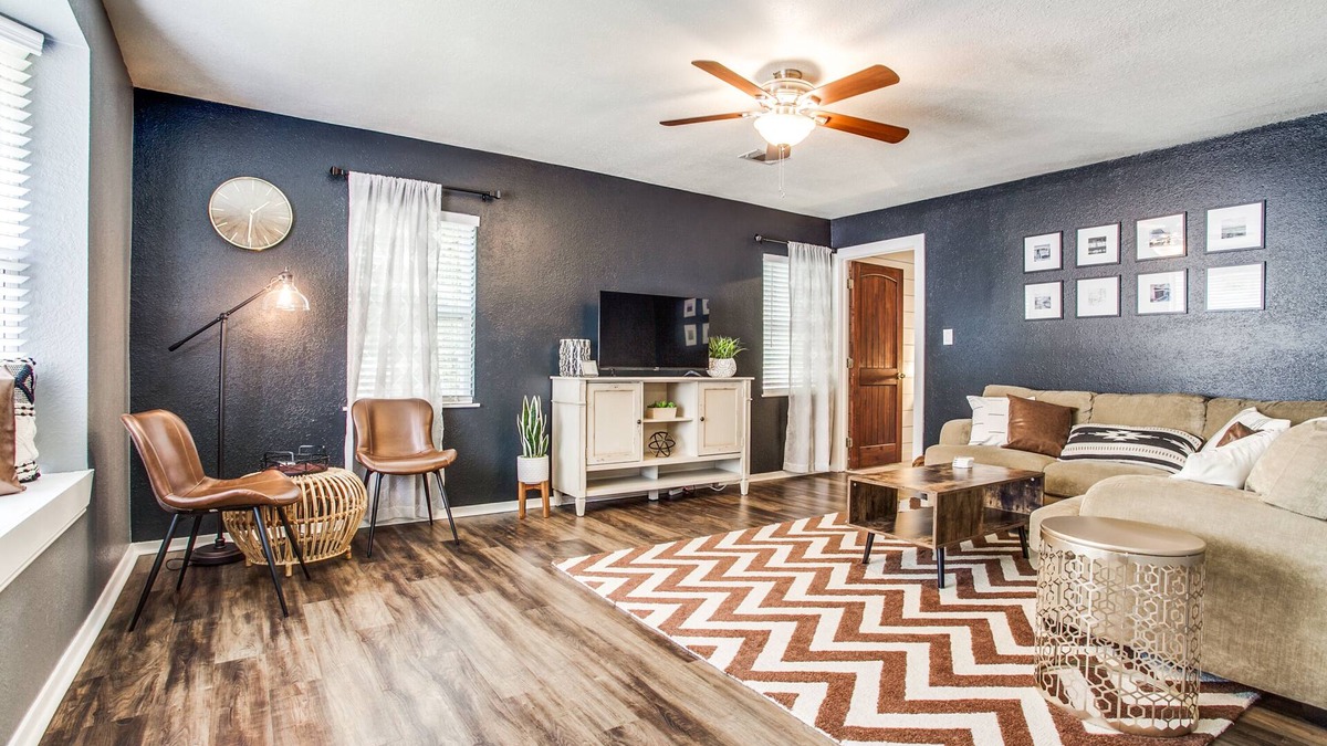 McKinney House | The Blue Cactus in Downtown McKinney