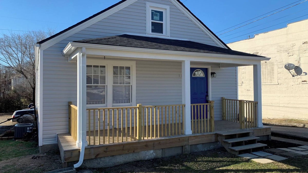 Frankfort House | The Blue Door to Kentucky’s Rich Bourbon Heritage