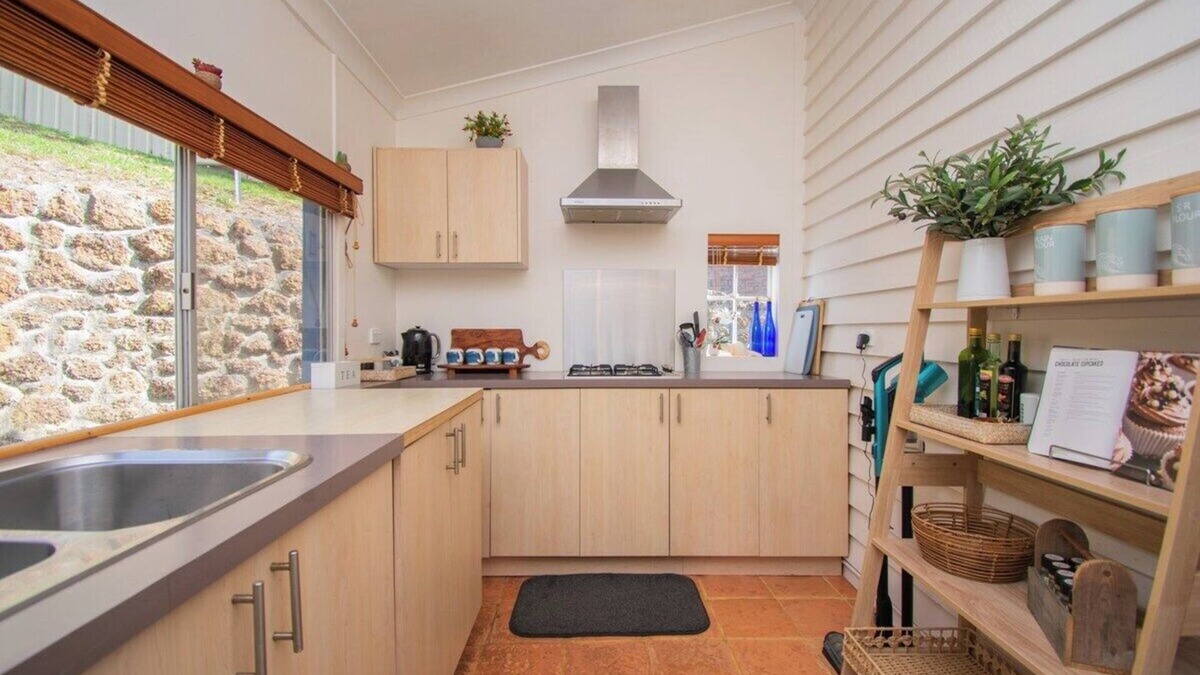 Middleton Beach Cottage | The Blue House on Eyre