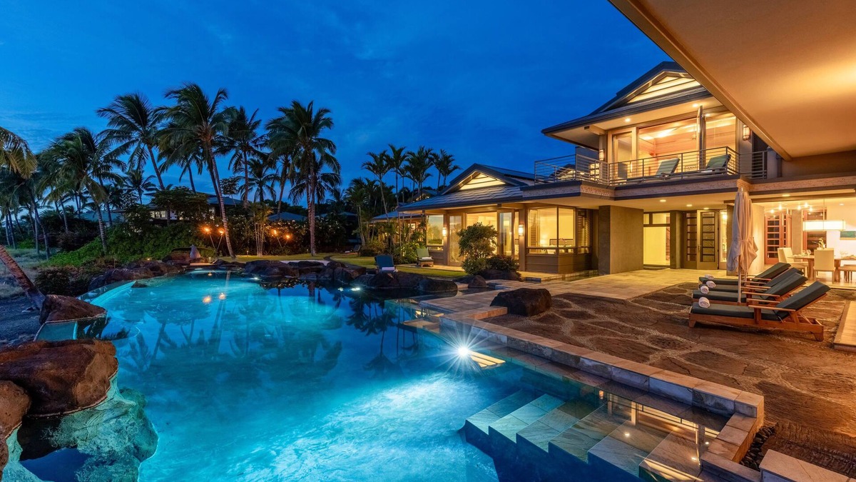 Kamuela House | The Bluffs 22: Opulent Oceanview Luxe Estate w/Pool/Spa, AC & Views