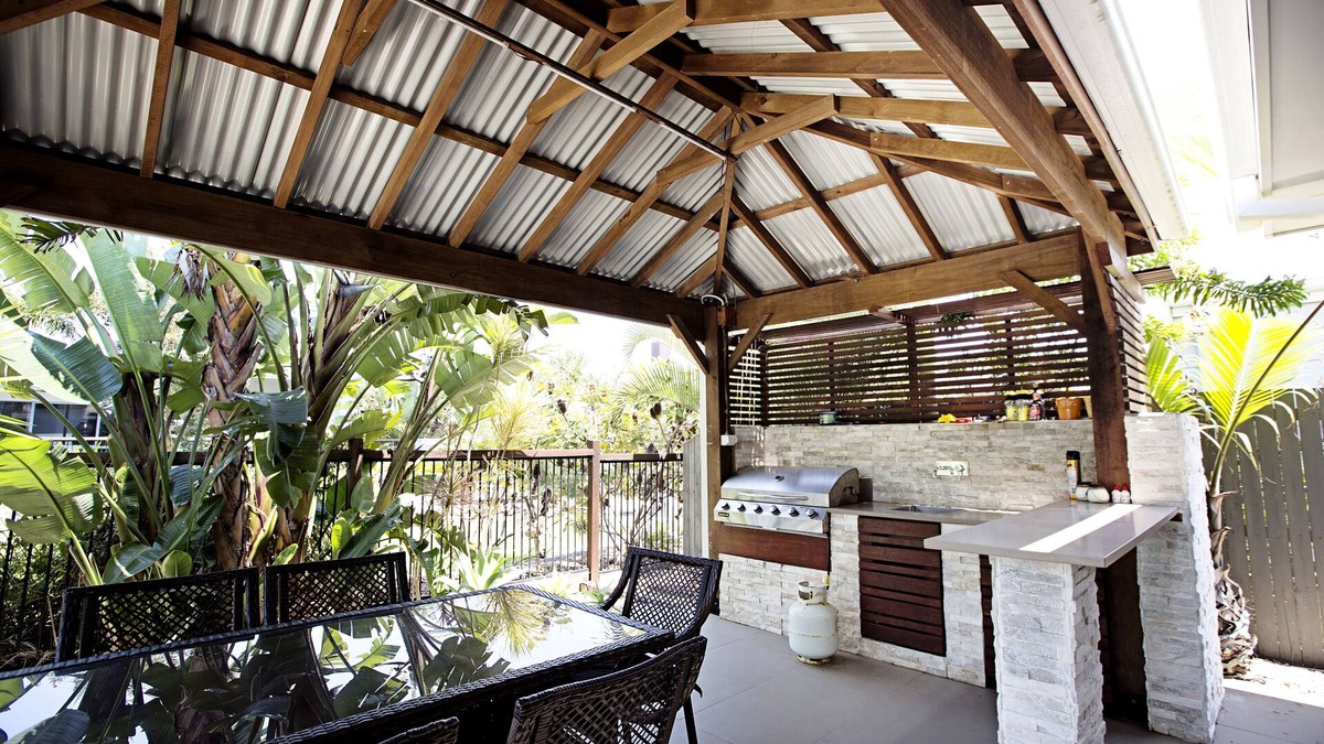 Mount Coolum House | The Boardwalk - Peaceful and Relaxing Beachside Family Entertainer