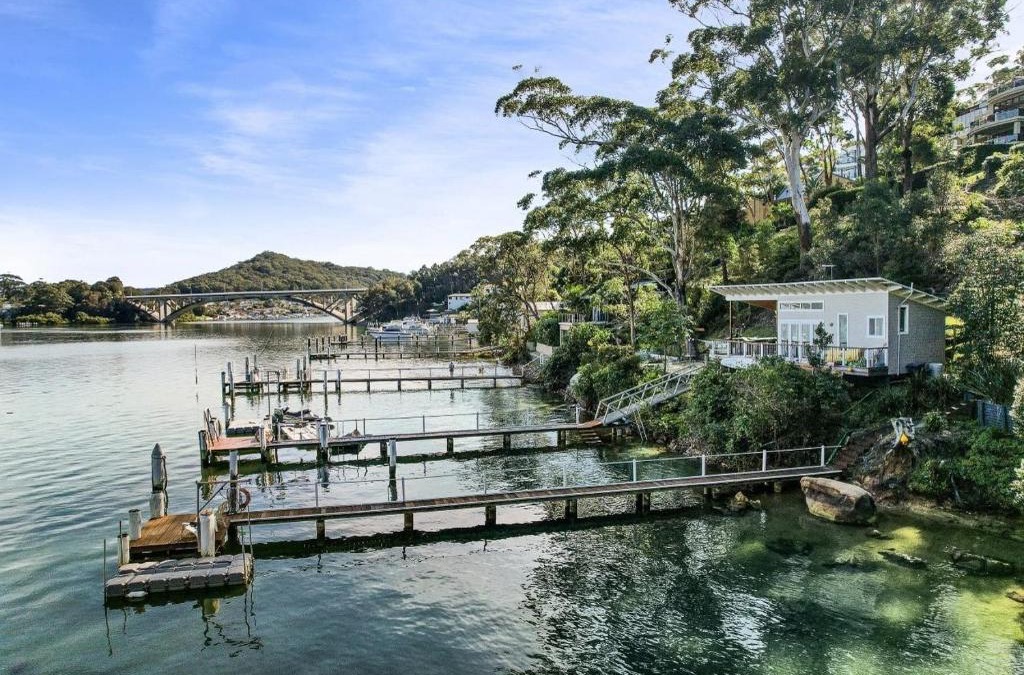 Daleys Point Apartment | The Boathouse