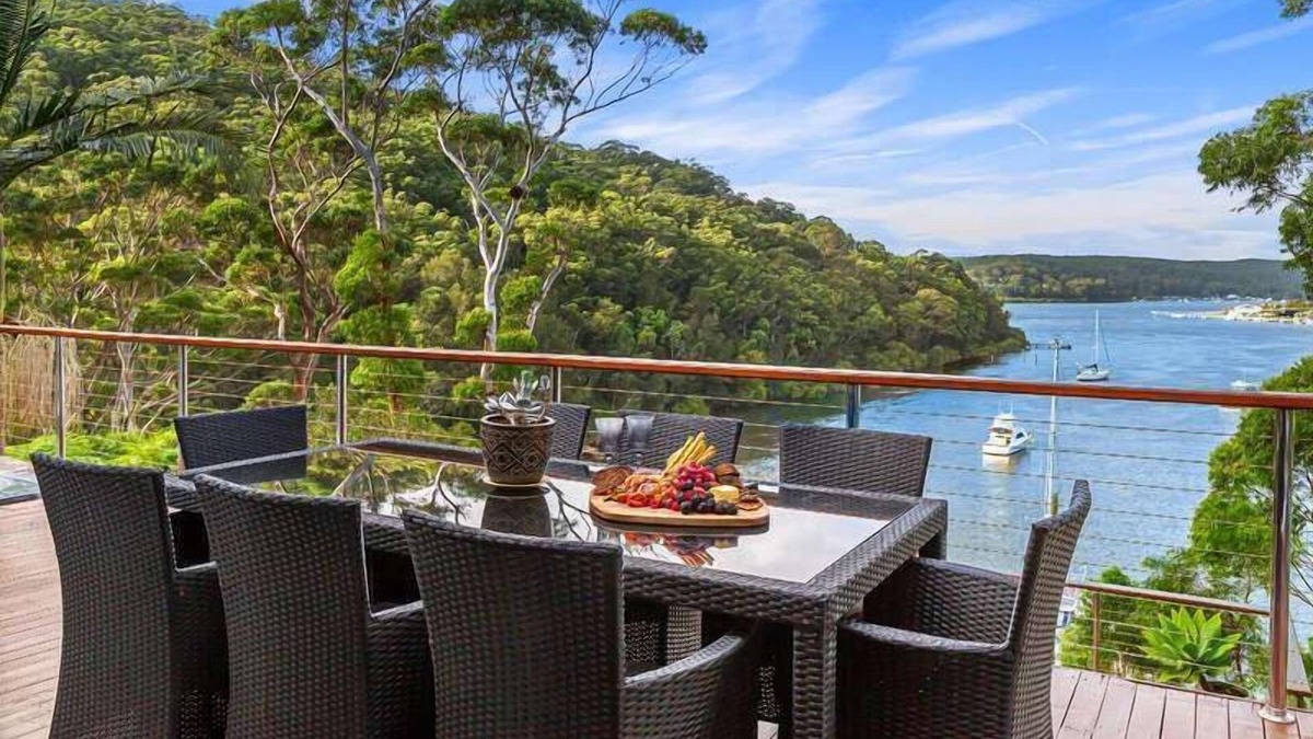Daleys Point House | The Boatshed @ Daleys is for those who want to experience tranquil and uninterrupted views and acces