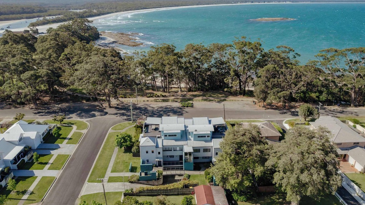 Huskisson Apartment | The Bowen Huskisson S