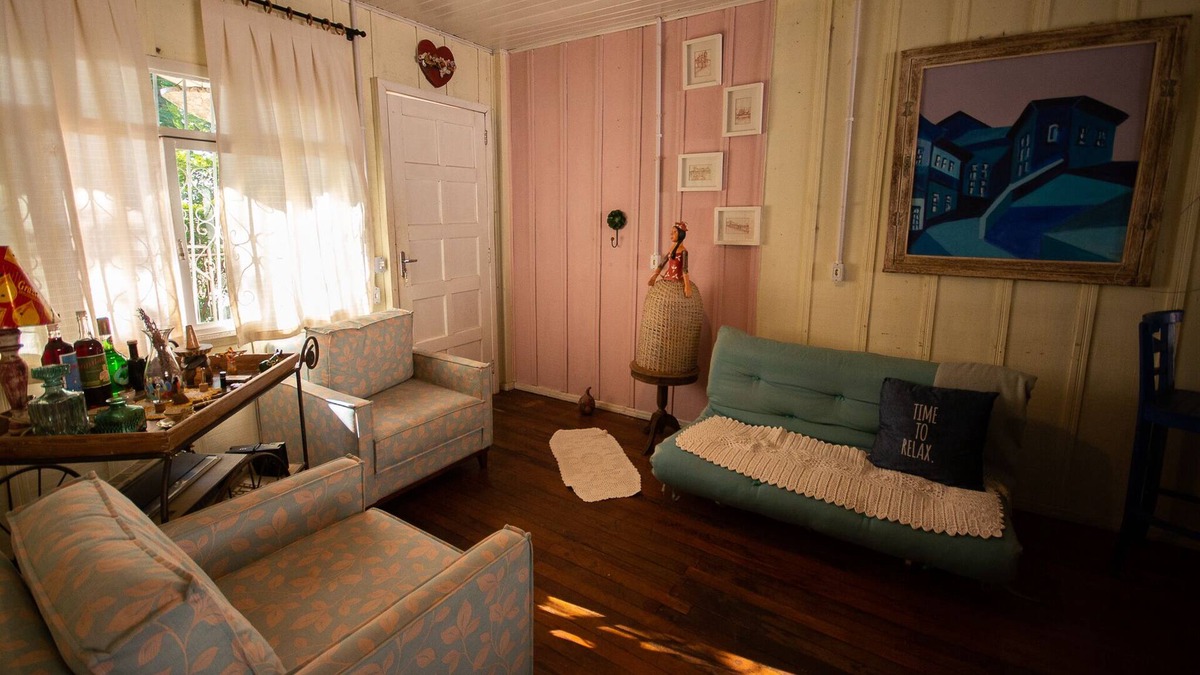 Vila Yolanda Apartment | The Orange House - Art and history in one place