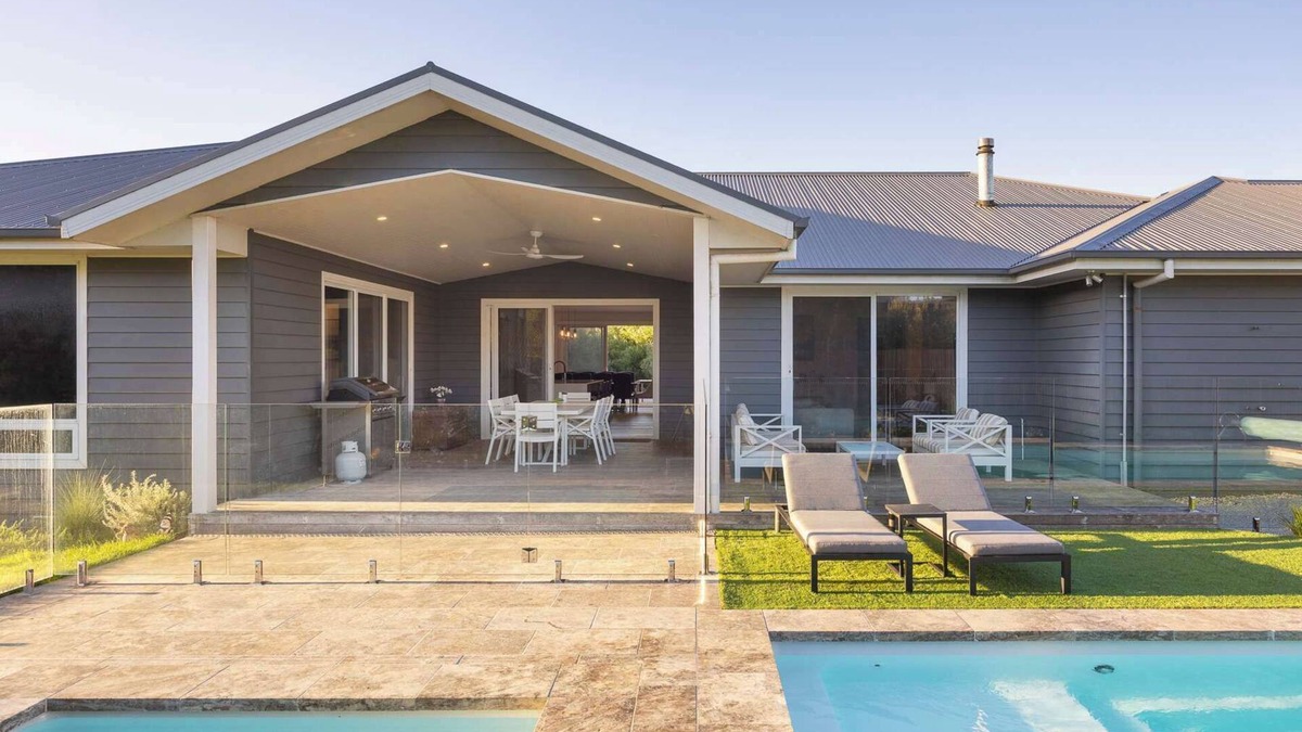 St. Andrews Beach House | The Break Pool, Spa, Sauna & Beach