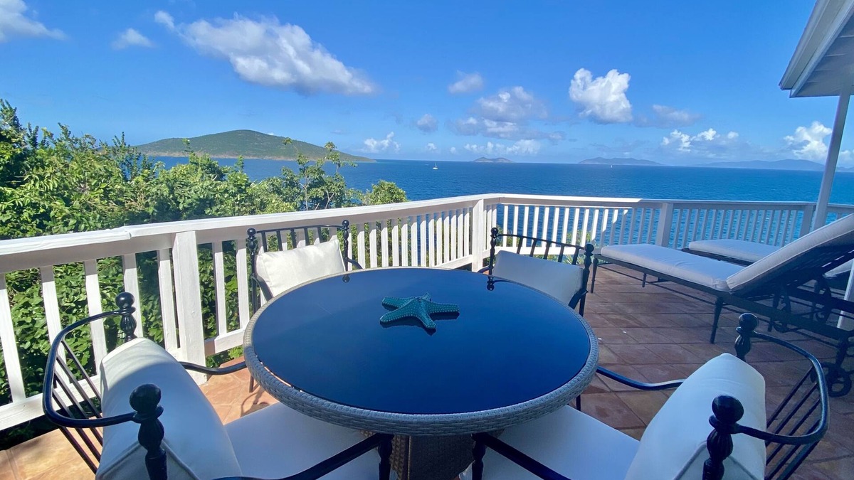 Estate Peterborg House | The Breeze Villa, A Private Resort