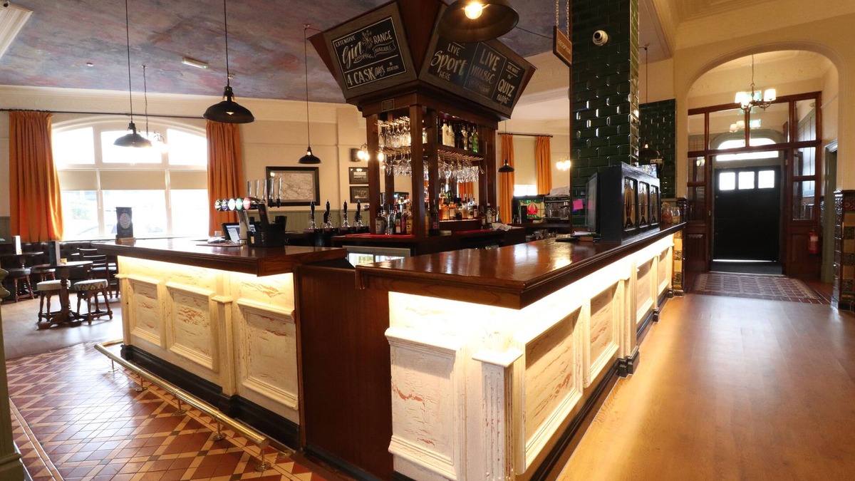 Horwich Hotel | The Bridge Hotel