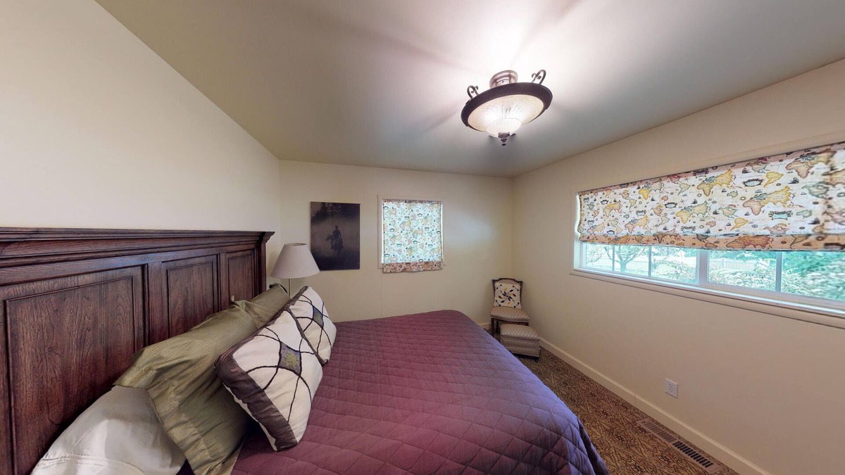 Salyer House | The Bridge House