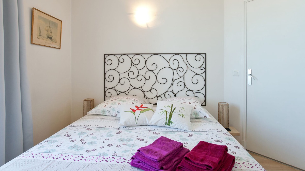 St.-Remy-de-Provence Apartment | The bright and colorful Duplex Mill in Saint-Rémy-de-Provence