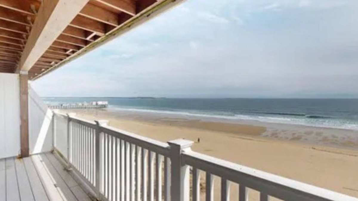 Old Orchard Beach Condo | The Brunswick Penthouse with Panoramic Oceanfront Balconies-2 bedroom/2.5 bath