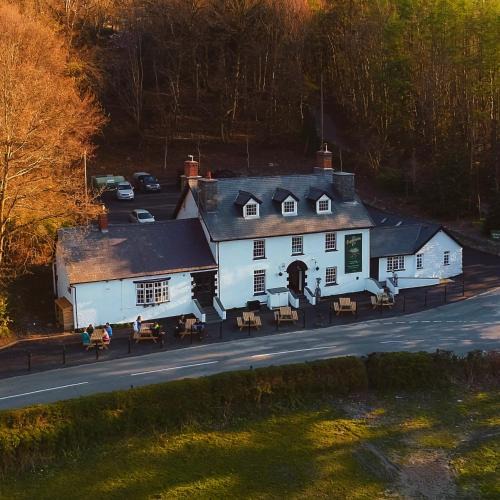 Llandderfel Hotel | The Bryntirion Inn