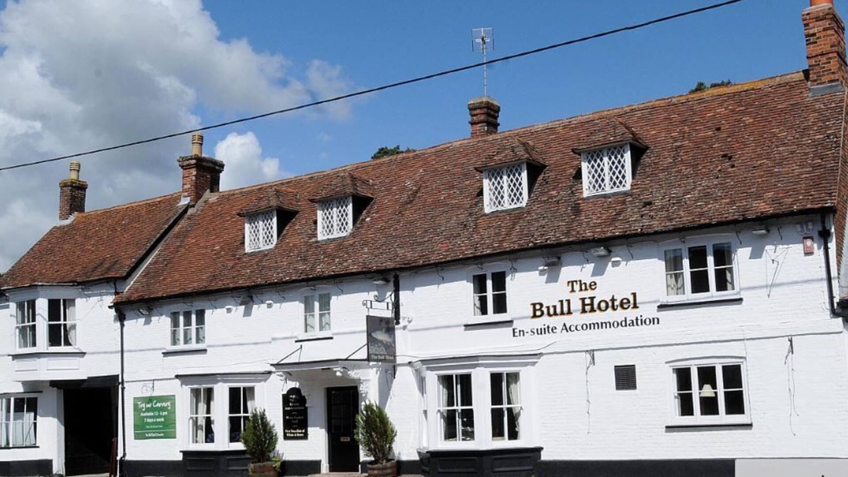 Woodfalls Hotel | The Bull Hotel