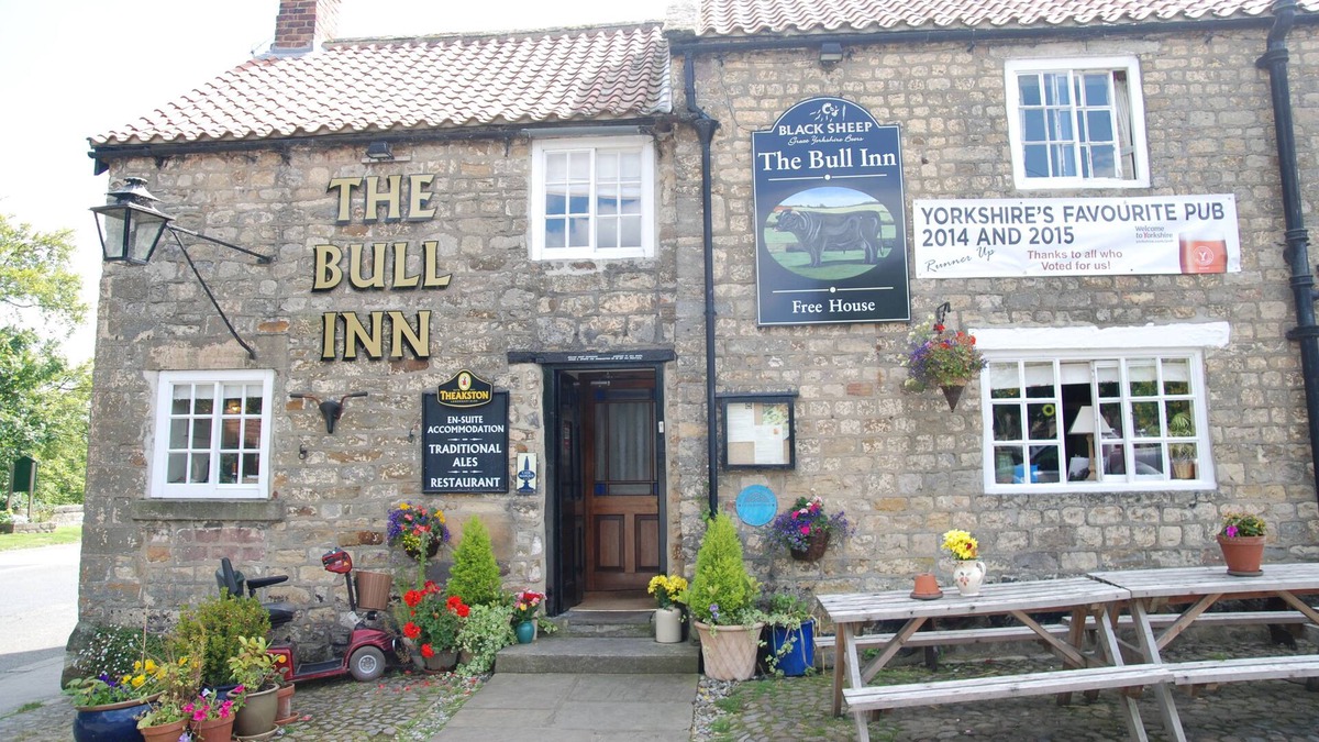 West Tanfield Hotel | The Bull Inn