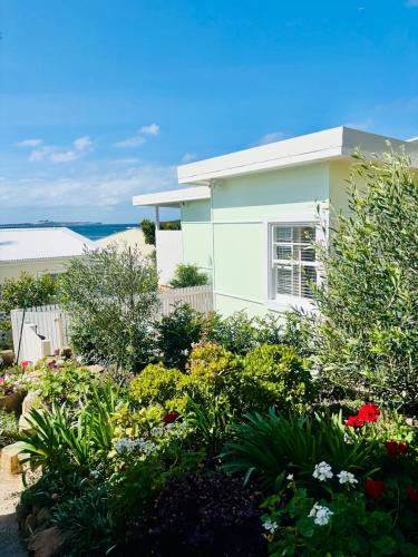 Bundeena House | The Bunkie @ Ethel & Odes