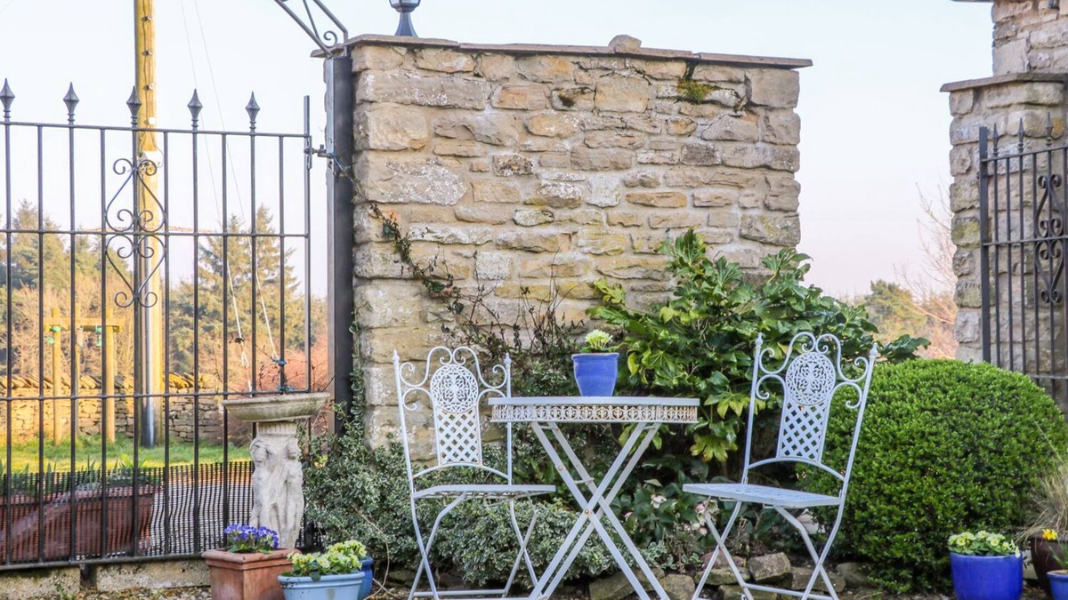Scawton Cottage | The Byre