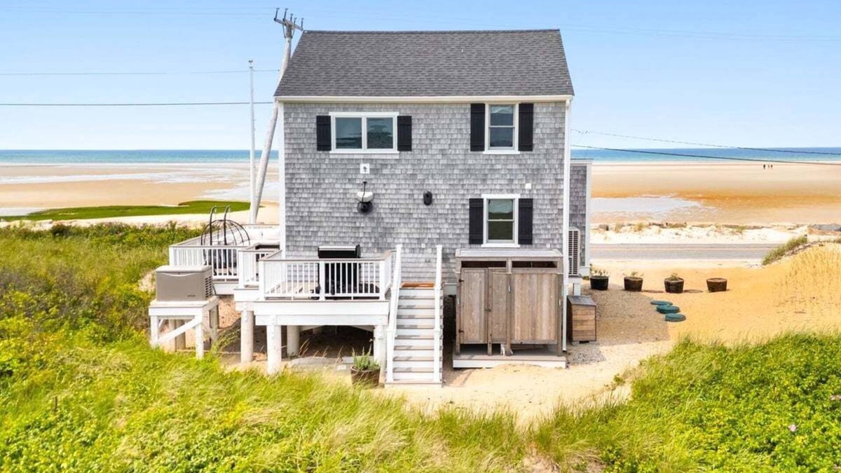 Barnstable County House | The Cabana: 053-D Eclectic Beachfront Retreat on Chapin Beach