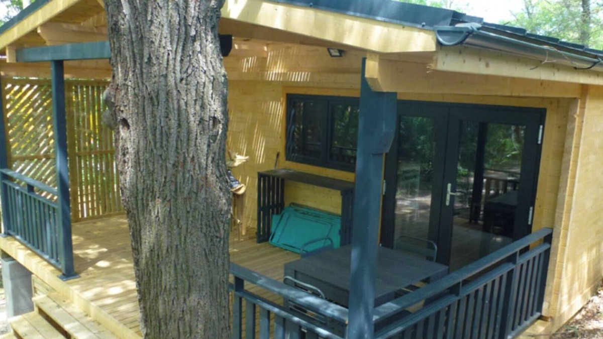 Chateauneuf-sur-Isere Ski Chalet | THE CABIN IN AN IDYLLIC SETTING IN THE HEART OF NATURE