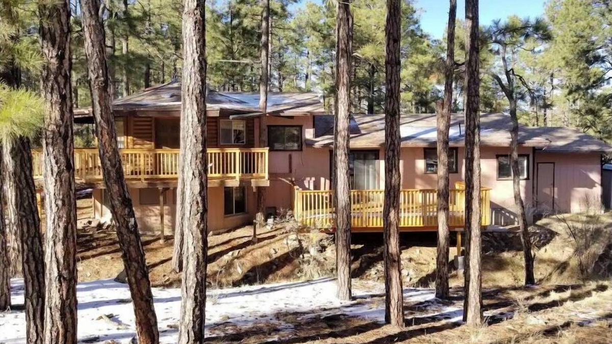 Prescott Cabin | The Cabin in the Pines